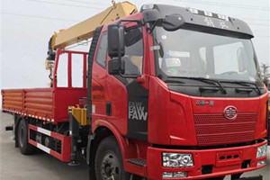 8噸解放隨車吊圖片